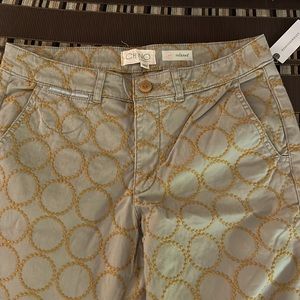 Brand new Chino fit from Anthropologie. size 28 ankle length Capri pant